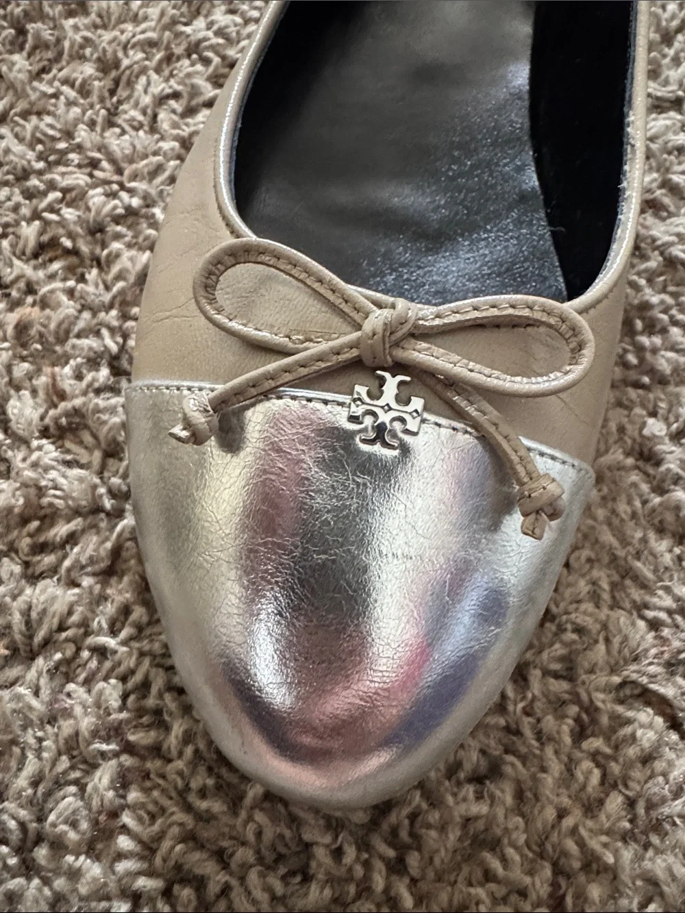 Tory Burch Cap-Toe Leather Ballet Flats in Oyster/Silver